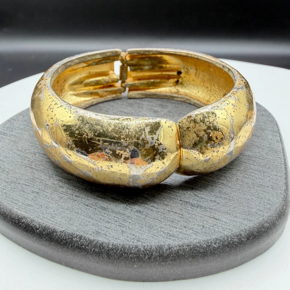 N/A bold gold